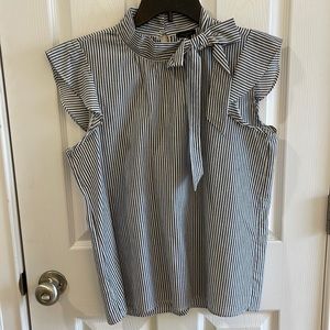 Ann Taylor Factory Women’s Flutter Top.